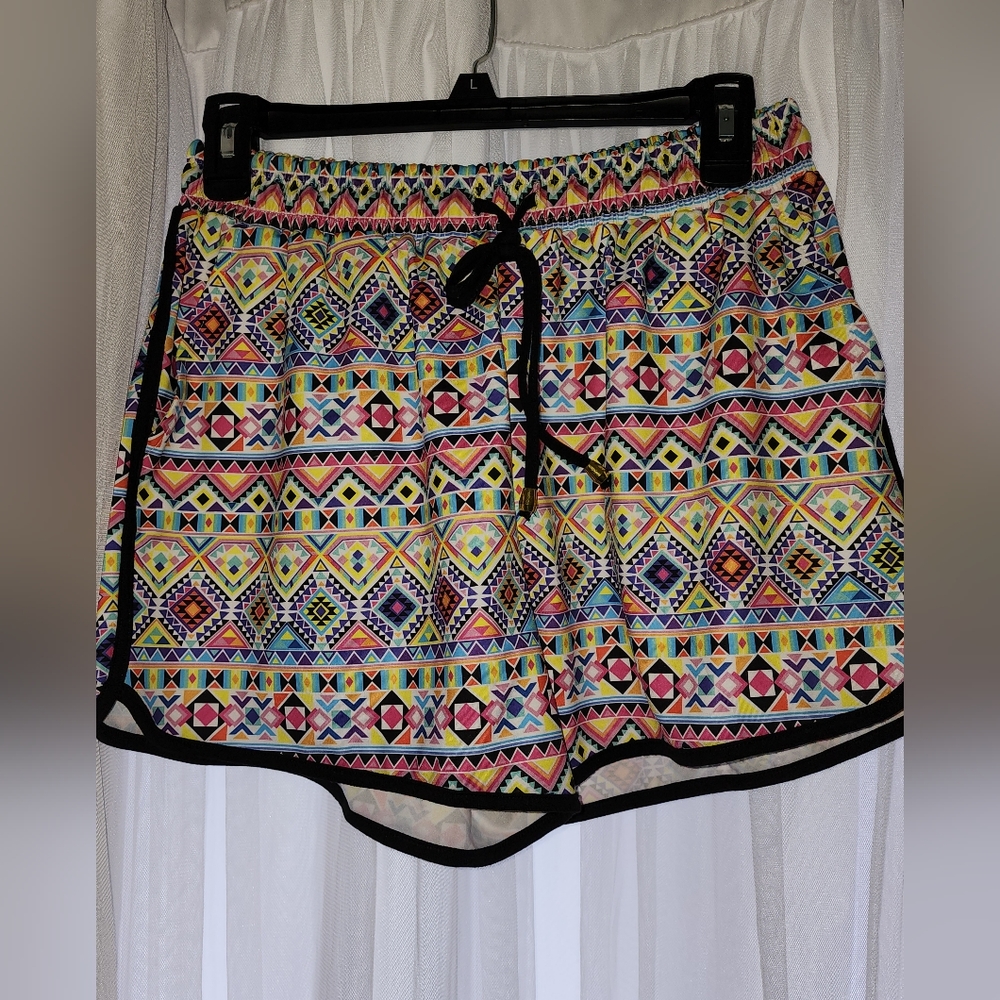 Jess Lea, Women's Aztec, Multicolor, Drawstring,   Everyday Shorts, Size L, NWT
